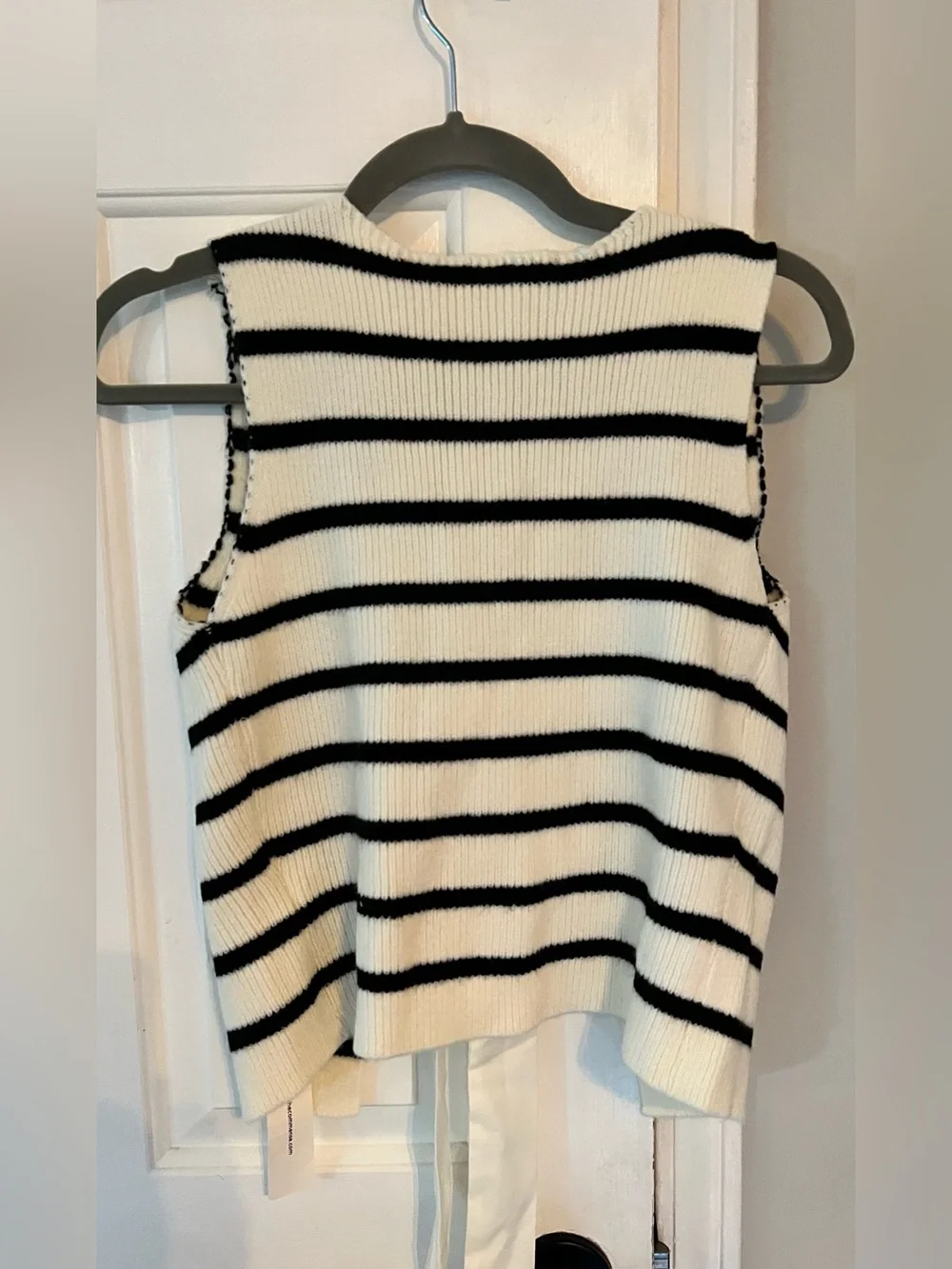 Commense bow back detail stripped sweater - Picture 5 of 10
